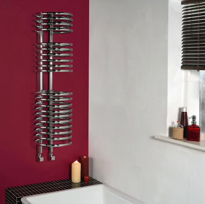 per chi desidera esprimere uno stile personale abbiamo un radiatore scaldalaviette a spirale molto moderno che perfetto per arredare una stanza da bagno