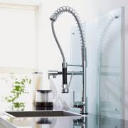 Rubinetto miscelatore monocomando per lavello della cucina con doccia