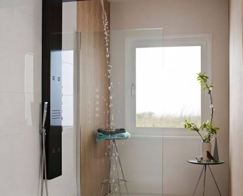 Come rimuovere e sostituire lo stucco tra le piastrelle. Pannello Doccia realizzato in acciaio inossidabile con una finitura in antracite.