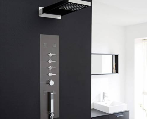 pannello doccia in acciaio inox con miscelatore termostatico