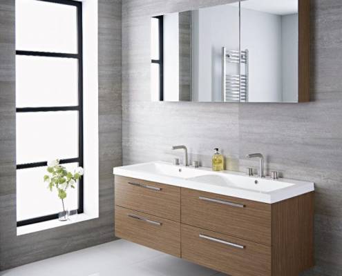 Mobile bagno sospeso doppio di colore rovere e dimensioni 1440 x 510 x 550 mm con lavabo integrato