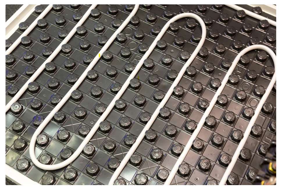 dettaglio di un tappetino per riscaldamento a pavimento