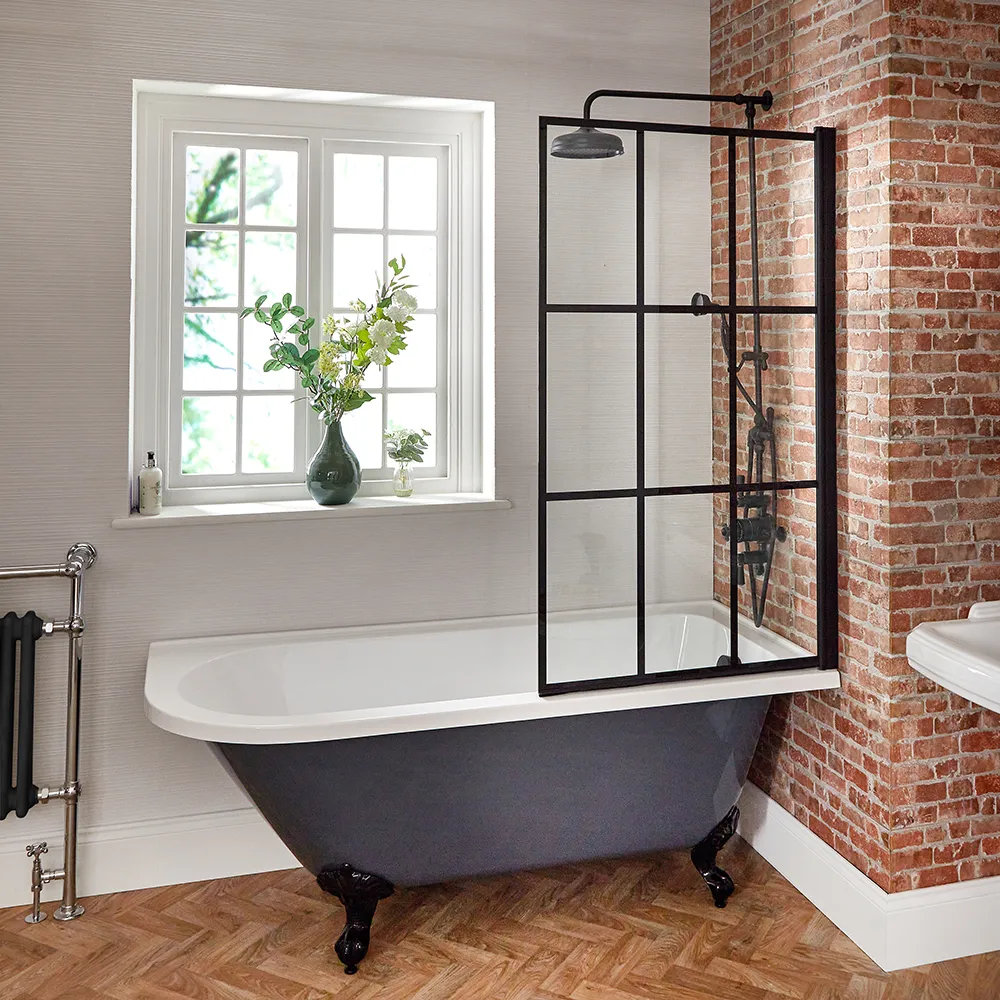 Vasca da bagno con doccia