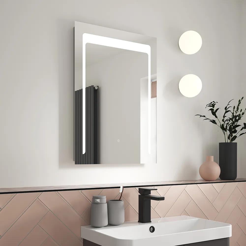 Specchio con Illuminazione a LED 20W e Antiappannamento - 500mm x 700mm - Hudson Reed